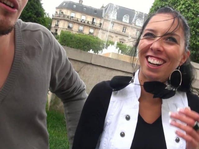 Un fan veut qu’on baise sa petite copine